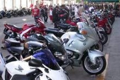 Las calles de Veguellina volverán a llenarse de motos este fin de semana