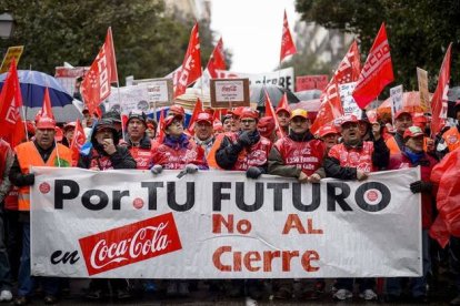 La cabeza de la manifestación de apoyo a los trabajadores de Coca-Cola.