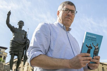 Guillermo Altares, con su libro ‘Los silencios de la libertad’.