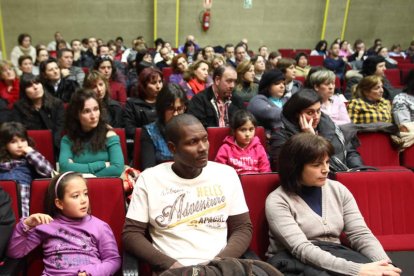 Imagen de la asamblea de trabajadores celebrada ayer.