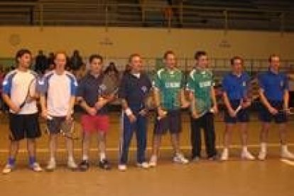 Los cuatro equipos de frontenis masculino semifinalistas