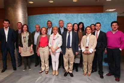 Un momento del acto de presentación de la lista del PP al Ayuntamiento de León.