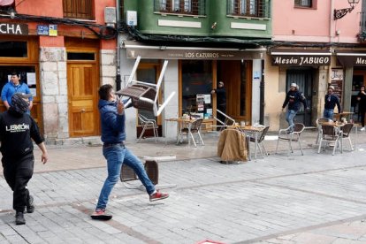 Un enfrentamiento entre aficionados. MARCIANO PÉREZ