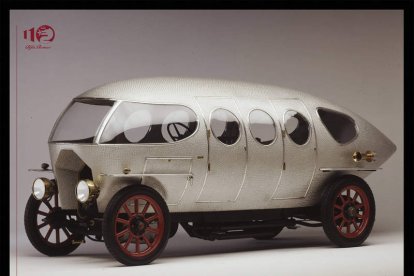 El diseño futurista del 40/60 ‘Aerodinámico’ (1913, 139 Km/h.) marcaría el innovador inicio de Alfa Romeo. AR