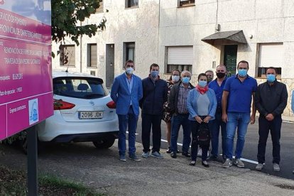 Autoridades participantes en la recepción de la obra. DL