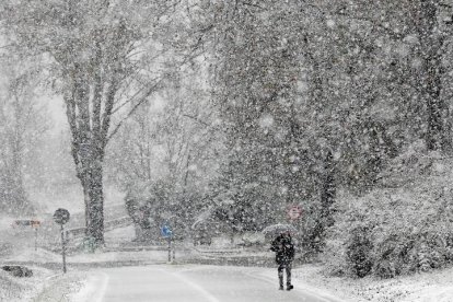 La nieve cubre ya Valladolid.