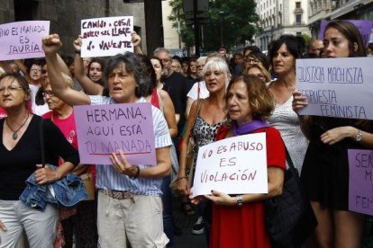 Manifestación en Zaragoza en apoyo de Elena Contreras.