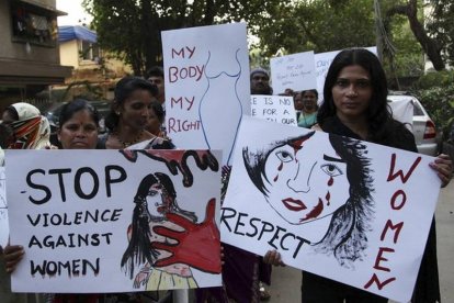 Protesta contra las violaciones en la India, en Bombay el pasado diciembre.