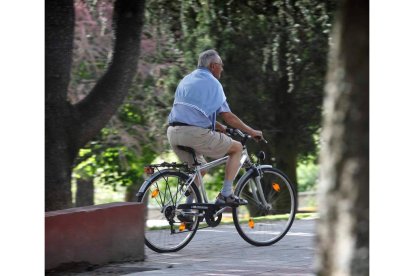 El ejercicio físico es uno de los pilares del autocuidado. JESÚS F. SALVADORES