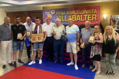 La Peña Barcelonista de Villabalter, presidida por Jorge Moreno, celebró la gala de su 35º aniversario. DL