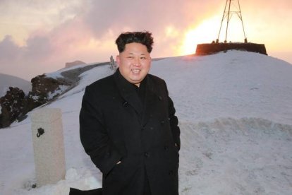 Jong-Un en la cima del Monte Paekdu.