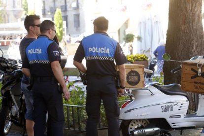 Una patrulla de la Policía Local detuvo al agresor