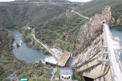 El embalse de Bárcena, uno de los pertenecientes a la CHMS.