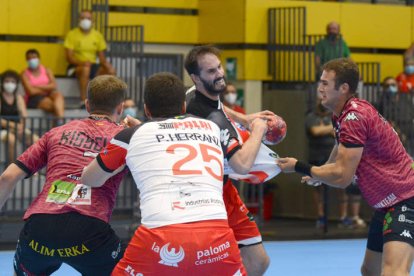 El último encuentro de pretemporada para los leoneses acabó con un triunfo. AMADOR MARUGÁN