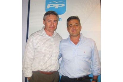 Miguel Ángel González y Pedro Madrigal, tras su elección.