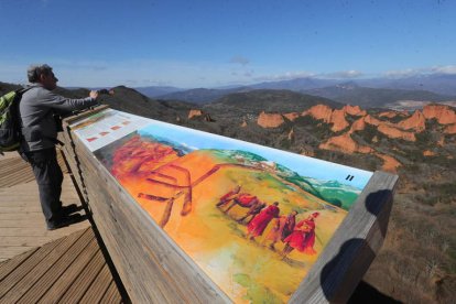 Vista de Las Médulas desde el mirador de Orellán, en una imagen reciente. ANA F. BARREDO