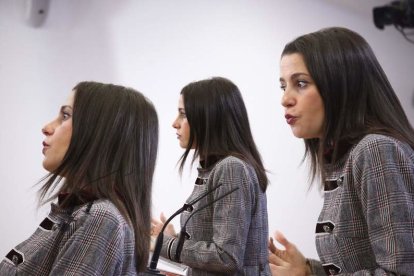 Inés Arrimadas, durante una de sus últimas ruedas de prensa.