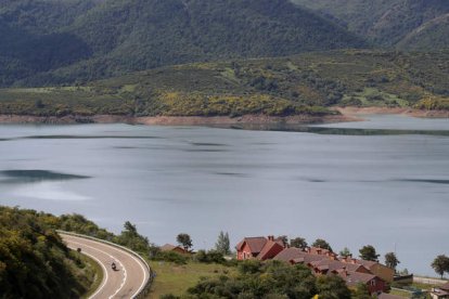 l embalse de Riaño se encuentra al 70 por ciento de su capaciadad. RAMIRO