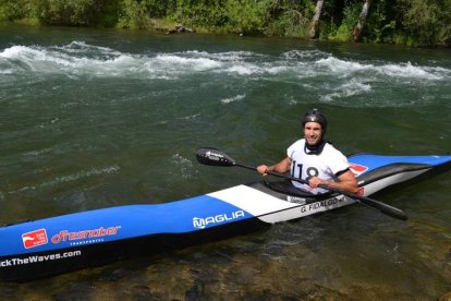 El palista leonés Guillermo Fidalgo no pudo revalidar el título de Campeón de España. M. CASTRO