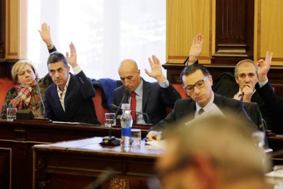 La moción para reclamar el soterramiento partió del grupo municipal socialista. SECUNDINO PÉREZ