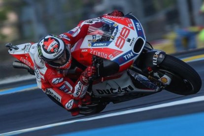 Jorge Lorenzo (Ducati), en los ensayos de ayer en Le Mans.