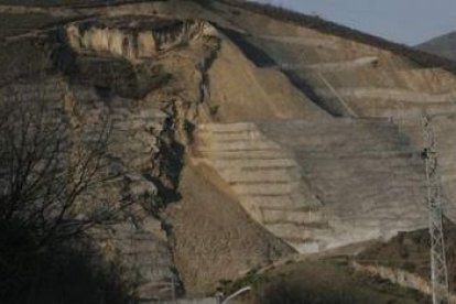 La imagen tomada este fin de semana muestra el estado del grandioso desmonte del talud de La Escrita