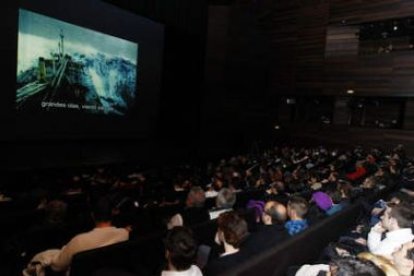 Las proyecciones de ayer volvieron a llenar el Auditorio de espectadores. No cabía ni uno más.