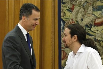 El Rey recibe a Pablo Iglesias en el palacio de la Zarzuela el pasado 22 de enero, en la primera ronda de contactos.