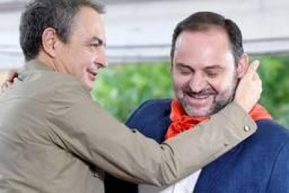 El ministro Abalos con Zapatero