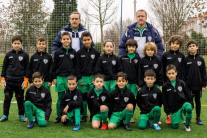 Formación del equipo de La Virgen B de la categoría benjamín.