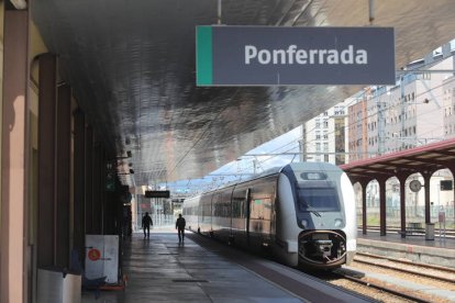 Estación de tren de Ponferrada. L. DE LA MATA