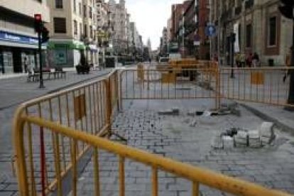 Las obras de reparación en Ordoño son un clásico cada año