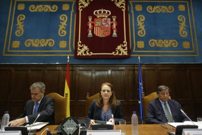 Federico Morán Abad, Montserrat Gomendio y Joaquín Moya-Angeler, ayer.