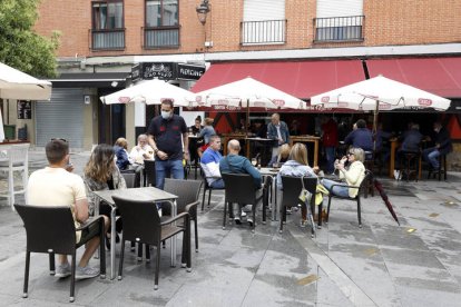 Terrazas en el barrio romántico. MARCIANO PÉREZ