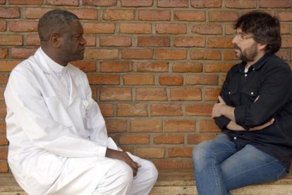 Denis Mukwege y Jordi Évole, en un momento del programa Salvados' dedicado al coltán.