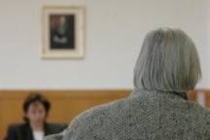 En la fotografía de archivo, el testigo presta declaración, durante la sesión de la primera jornada