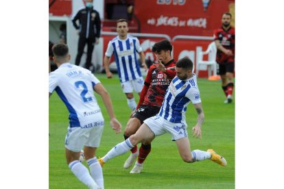 Pascanu logró el gol del triunfo berciano en el campo del Mirandés en octubre del 2020. LOF