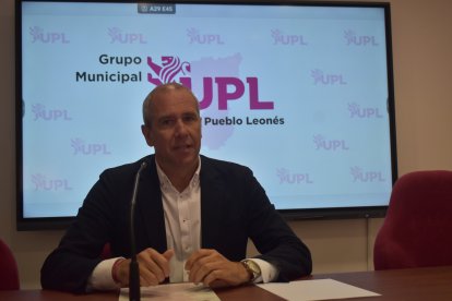 El número tres de UPL a la alcaldía de León, Enrique Valdeón. DL