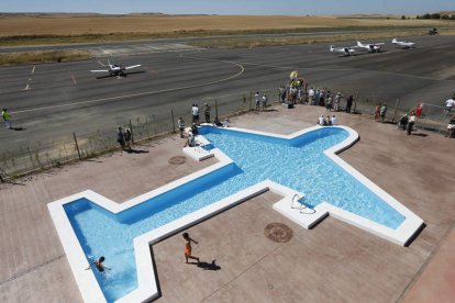 Foto de archivo de 2016 del aeródromo privado de Pajares de los Oteros. JESÚS F. SALVADORES