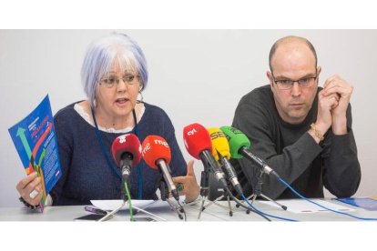 Rosa Castro Fonseca y David Fernández. FERNANDO OTERO