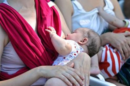 Las ayudas a las madres dependen de cada CCAA.