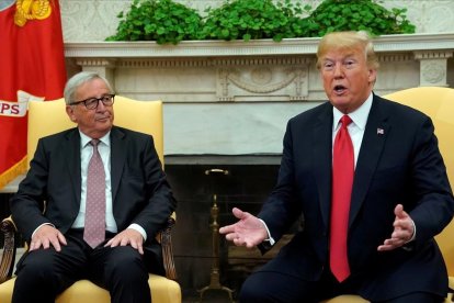 Trump y Juncker, en el Despacho Oval. /