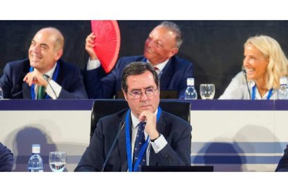 Antonio Garamendi durante la Asamblea de la CEOE ayer, en Madrid. FIRMA