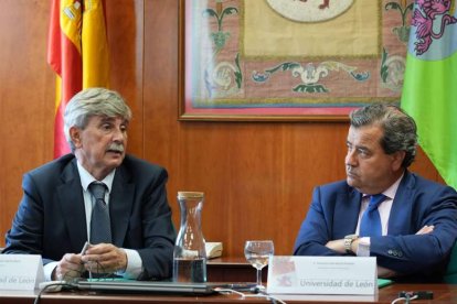 El rector, García Marín, y el presidente de Monteleón, García Paramio. DL