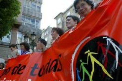 La Marcha Mundial de las Mujeres culminó en Vigo con una multitudinaria manifestación