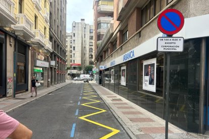 Vista de la calle Héroes Leoneses de León. Á. C.