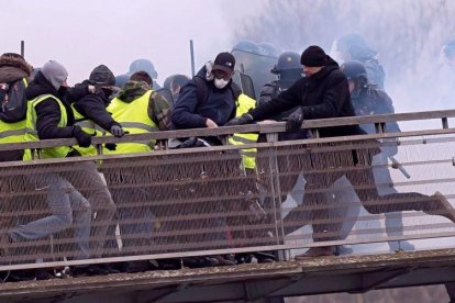 Manifestación y protestas de los chalecos amarillos en París (Francia).