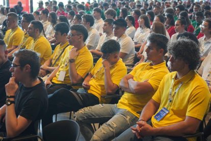 Parte de los 188 alumnos de FP de toda la Comunidad que participarán estos días en los skilss. J. NOTARIO