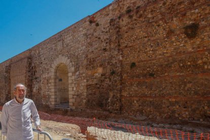 Perfil de los restos de uno de los cubos aparecidos durante las obras en Carreras. RAMIRO