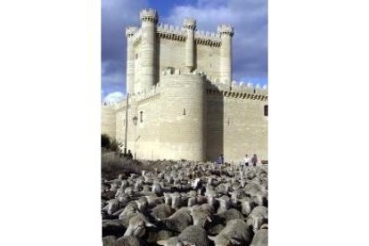 El castillo de Fuensaldaña, donde están las cortes vallisoletanas